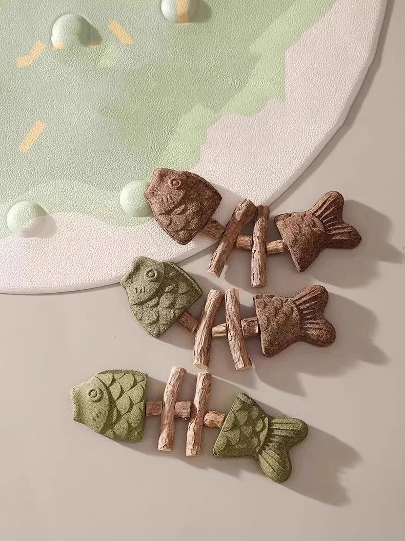 Catnip Balls Funny Fish Bone Cat Toys Lickable Snack Catnip Silvervine Kitten Chewing Cleaning Teeth Toy For Cats Pet Supplies