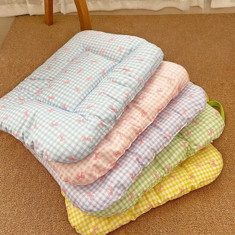 Chic 2025 Pet Sleep Pad Dog & Cat Mats  Colorful with Bow Print Soft Cushion, Cute Kitty Nest Non-Slip Washable Cat Mat