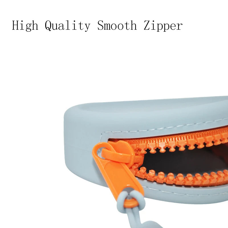 Dog Treat Training Pouch, Portable Silicone Dog Food Treat Pouch with Lanyard and Hook for Outdoor Walking Supply Storage Bag