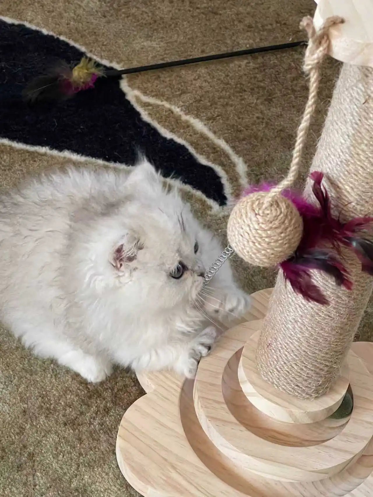 Cat Scratching Posts & Climbing Frames Pest-Resistant Wear-Resistant Sisal Pets Toys with Teaser Wands Cat Scratcher Turntable